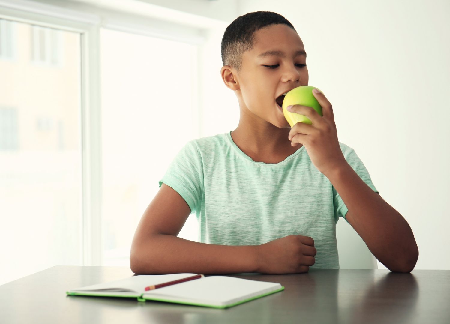 CHILDHOOD NUTRITION: WHAT CHILDREN NEED TO GROW HEALTHY